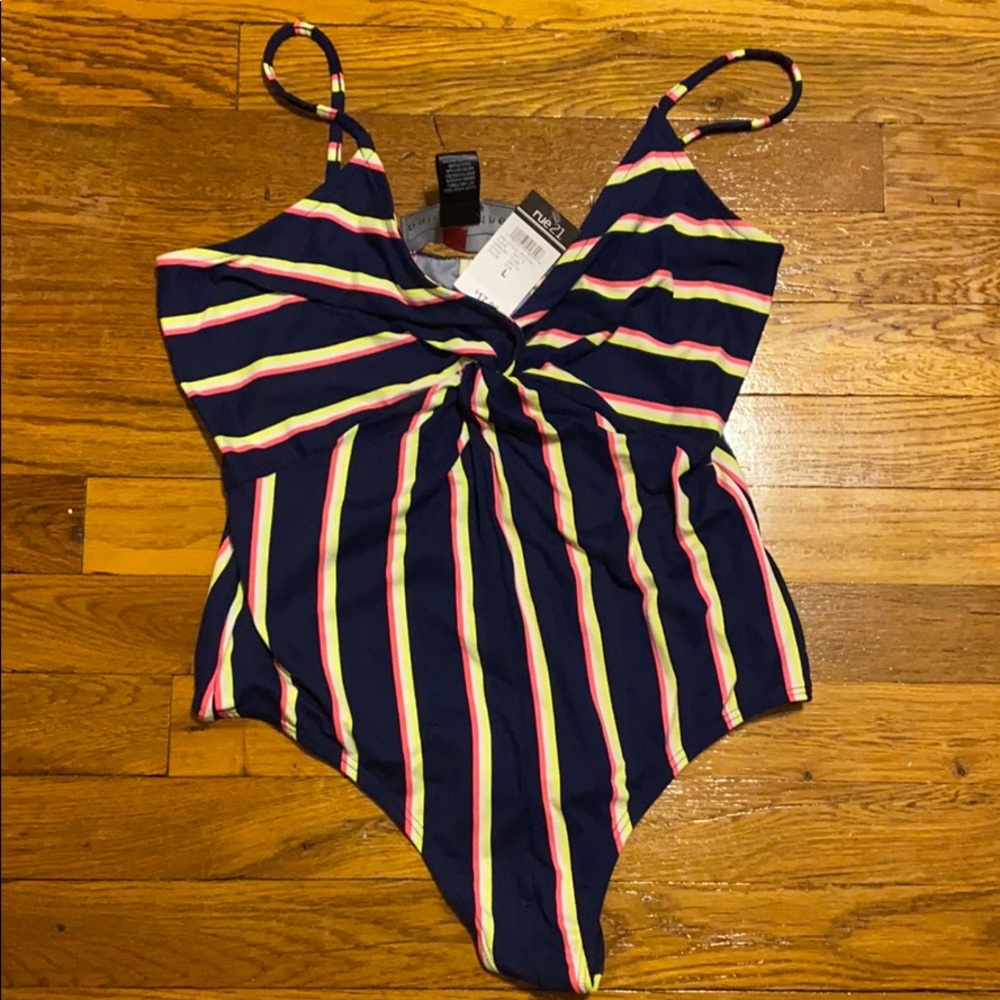 rue21 body suit